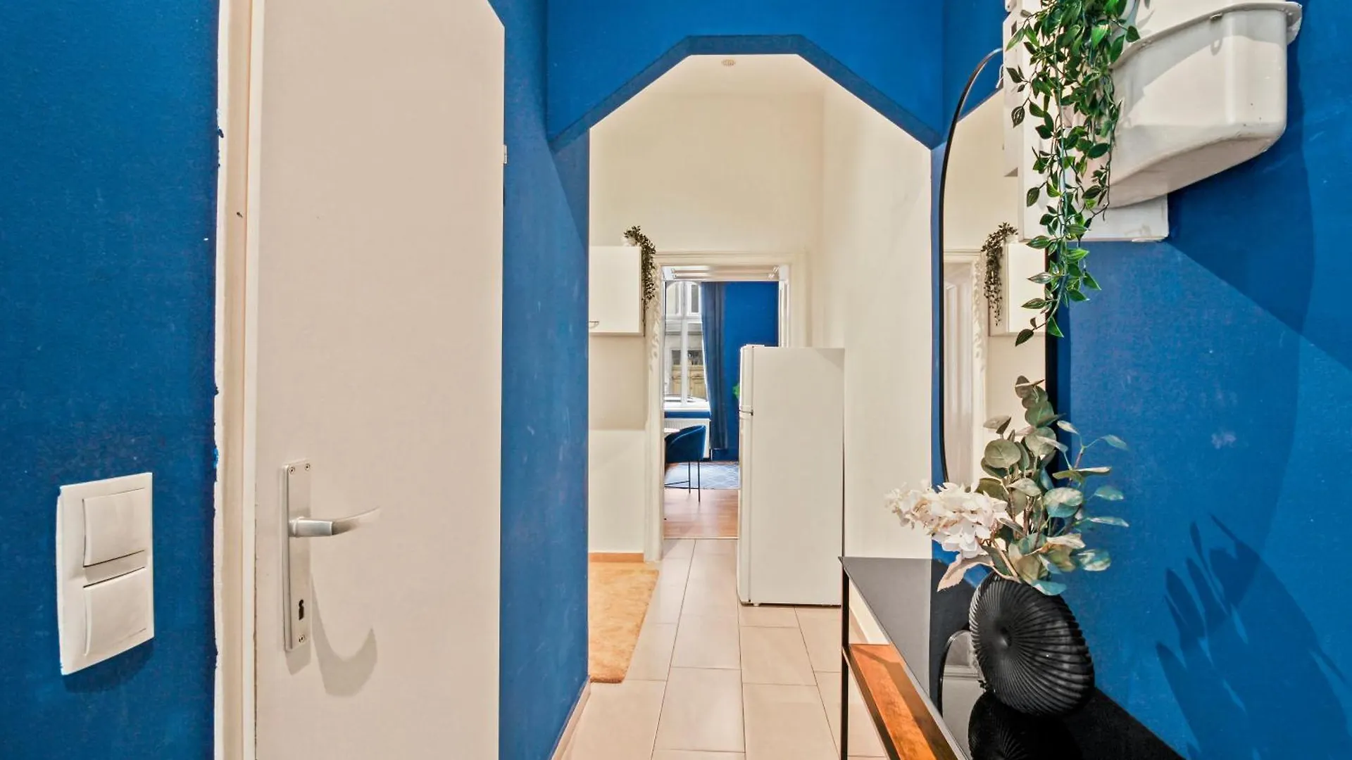 City Apartment - 2 Min To U1 Reumannplatz Viena