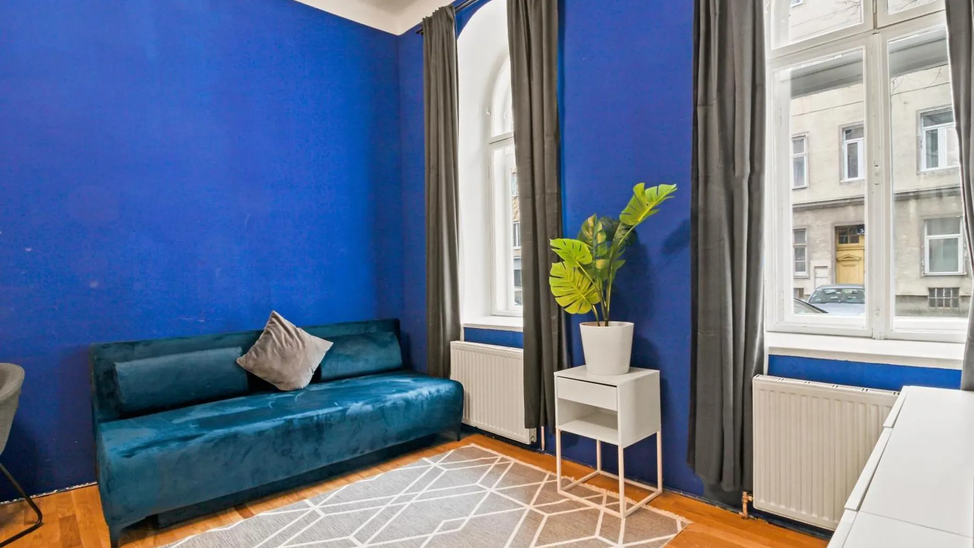City Apartment - 2 Min To U1 Reumannplatz Viyana